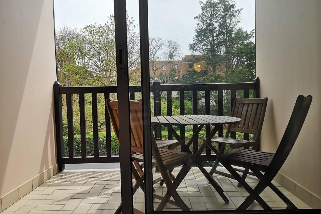Appartement 2 Personnes A 300M De La Mer Cabourg Bagian luar foto